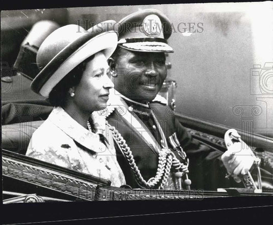 1973 Press Photo Nigerian Head Of State general Gowan Arrives In Britain - Historic Images