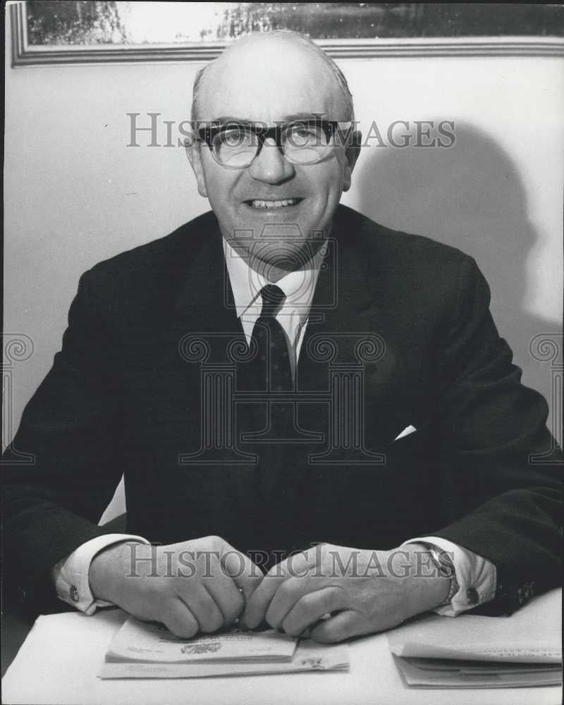 Press Photo Honorable H.V. Kirk Minister of Finance - Historic Images