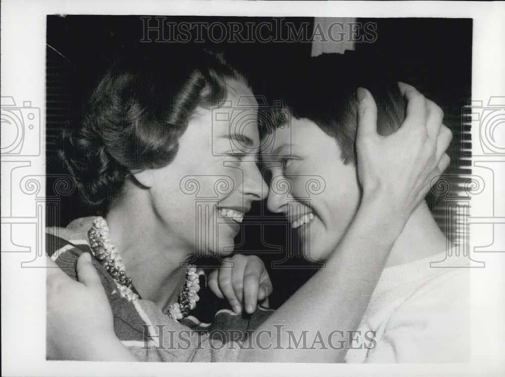 1957 Press Photo Convicted Spy Christine Allowed To Stay In Poland - Historic Images