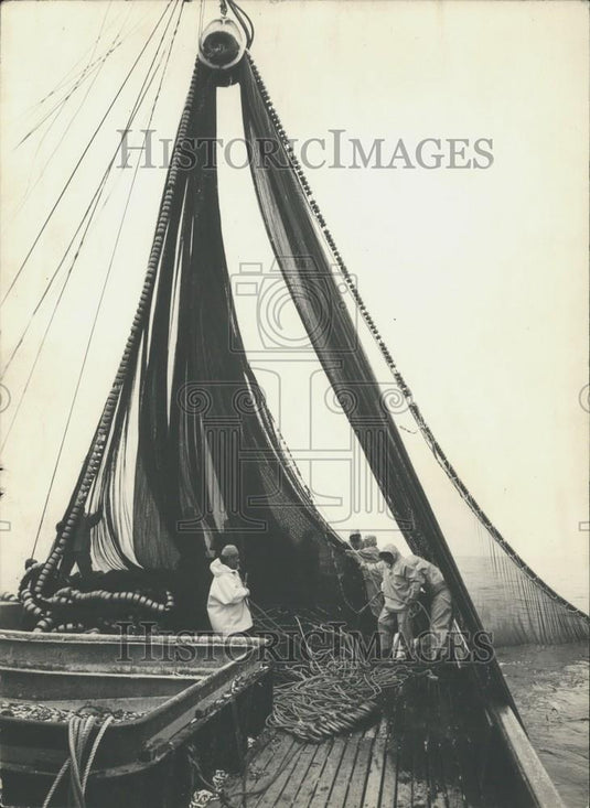 1974 Press Photo Anchovy Fishing, Peru - Historic Images