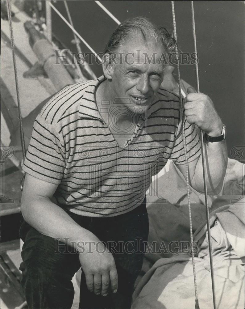 1968 Press Photo H.T.J. Bevan Aboard Myth Of Malham Before Transatlantic Race - Historic Images