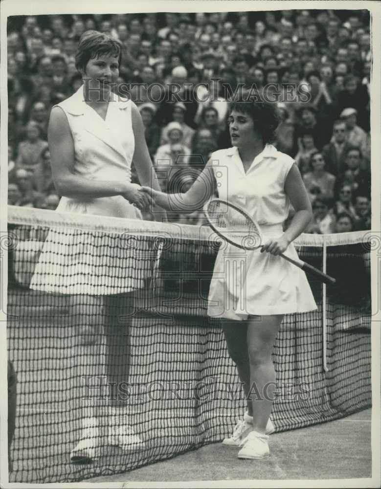 1958 Press Photo American Tennis Player Mimi Arnold Wimbledon Championships - Historic Images