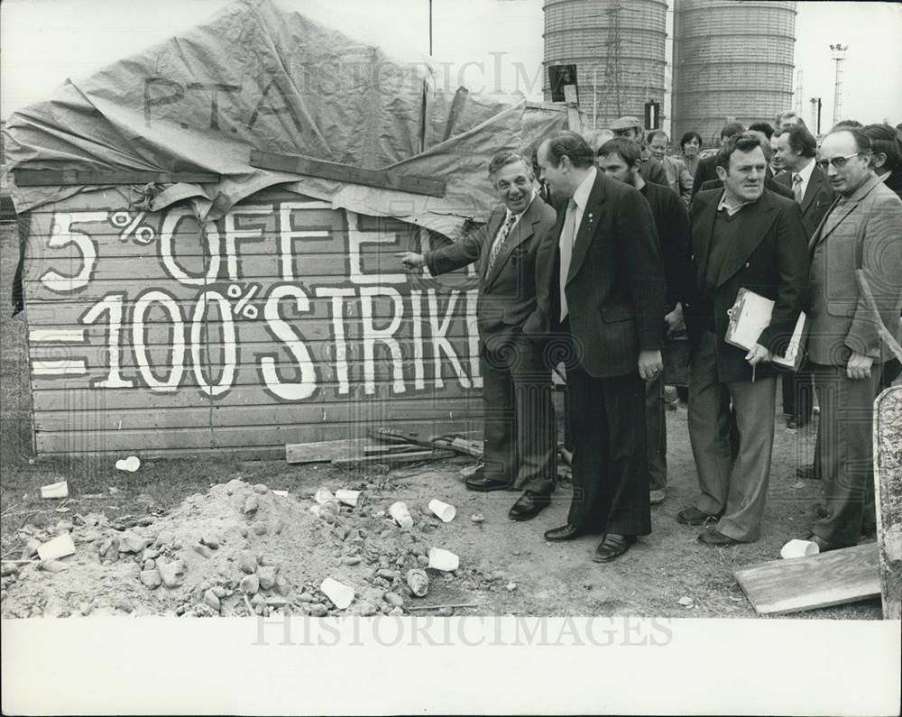 1978 Press Photo Ford worker strike by the company&#39;s 57,000 British workers - Historic Images