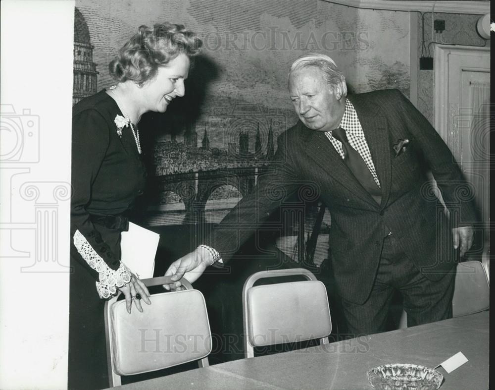 1975 Press Photo Mrs. Thatcher Launches Conservative Party&#39;s Campaign - Historic Images