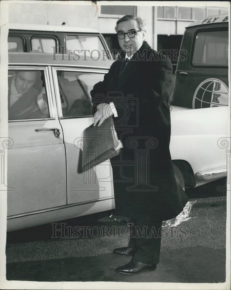 1963 Press Photo Mr. George Brown ,acting leader of the Labor Party - Historic Images