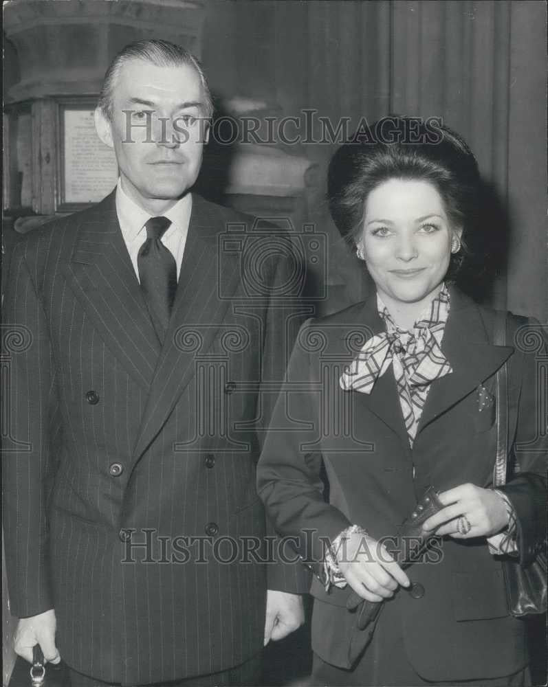 1976 Press Photo Mr. Geoffrey Russell and his wife Elisabeth - Historic Images