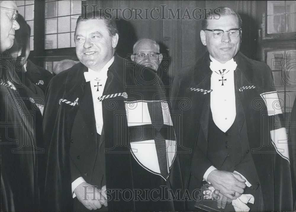 1967 Press Photo Franz Josef Strauss Knighted - Historic Images