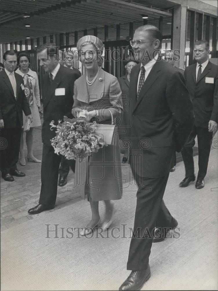 Press Photo International Monitary Foundation, World Bank, Robert McNamara - Historic Images