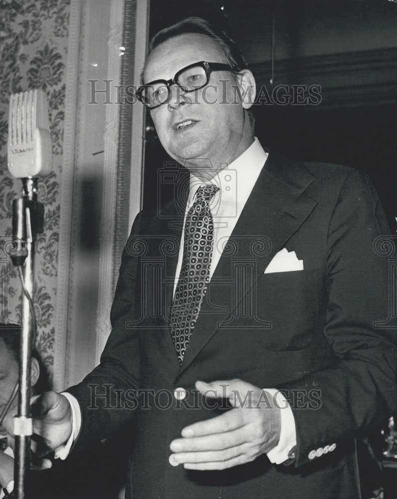 1971 Press Photo Danish prime Minister Jens Otto Krag Holds Press Conference - Historic Images