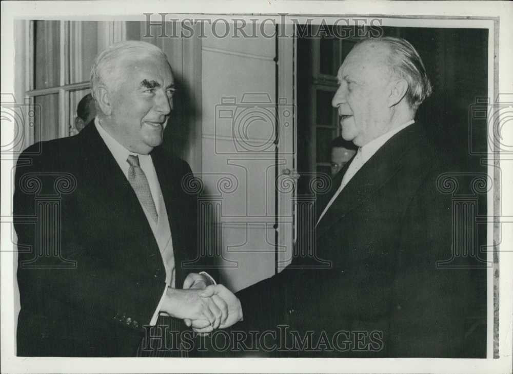 1956 Press Photo Australian Prime Minister Robert Gordon - Historic Images