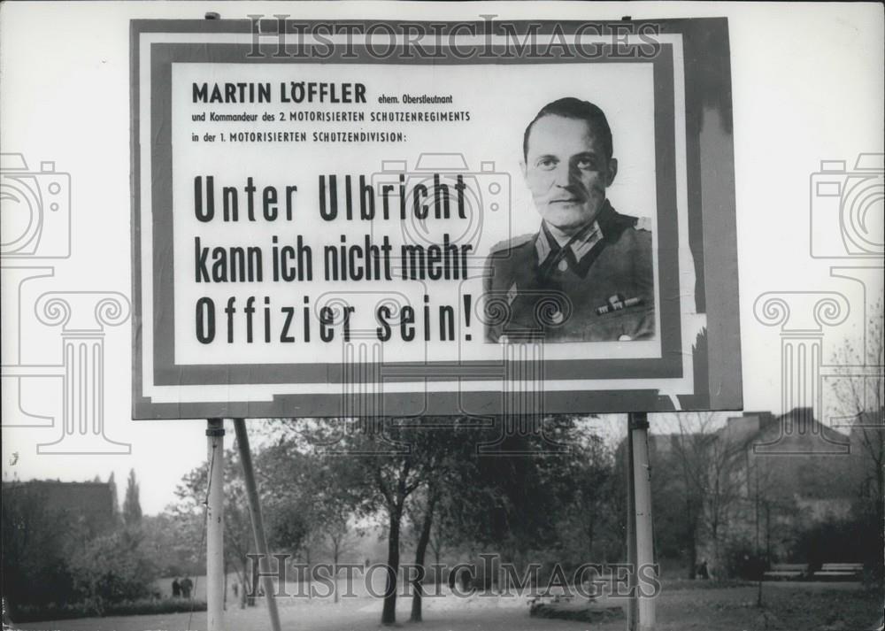 Press Photo Sign Lieutenant Colonel Martin Loffler West Germany Sector Border - Historic Images