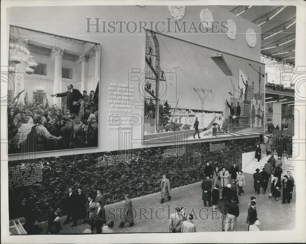 1958 Press Photo Murals, Russian Pavilion, Brussels International Exhibition - Historic Images