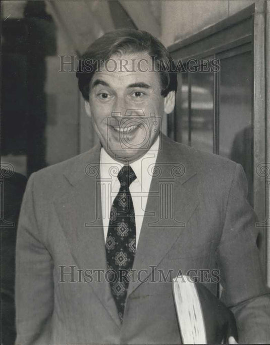 1979 Press Photo Comedian Bob Monkhouse Seen On His Way to Old Bailey - Historic Images