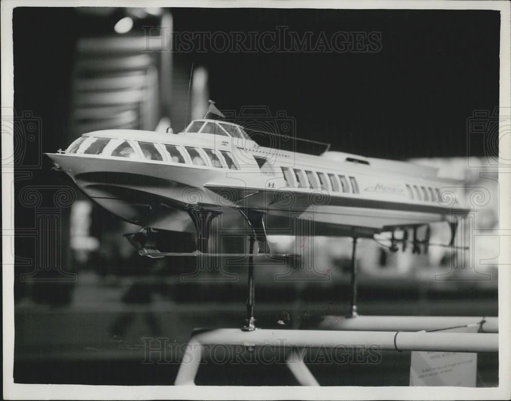 1961 Press Photo Model of a Soviet designed &#39;&#39;Meteor&#39;&#39; type boat - Historic Images