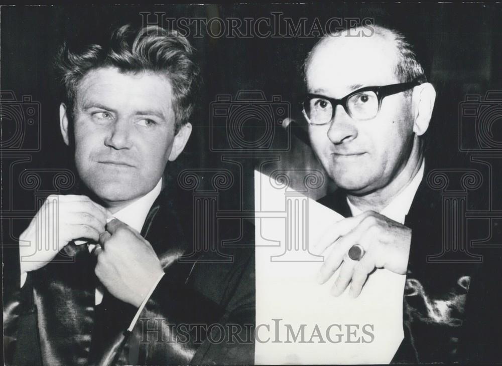 1963 Press Photo Witness to testify about murdered doctor&#39;s whereabouts - Historic Images