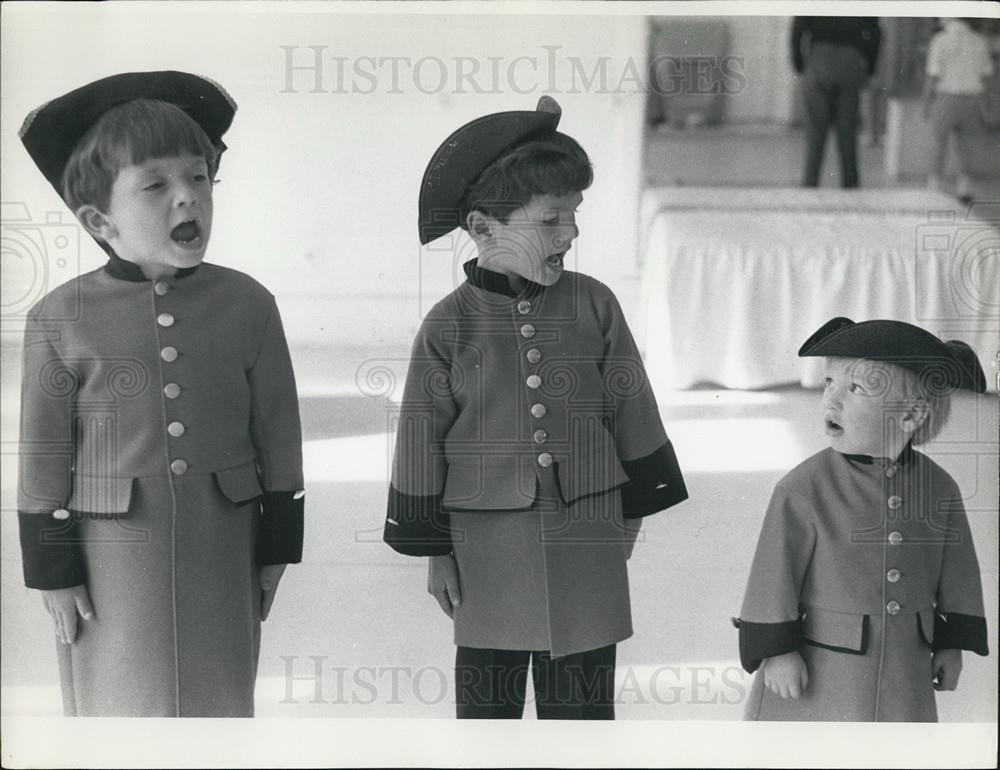 Press Photo Children - Historic Images