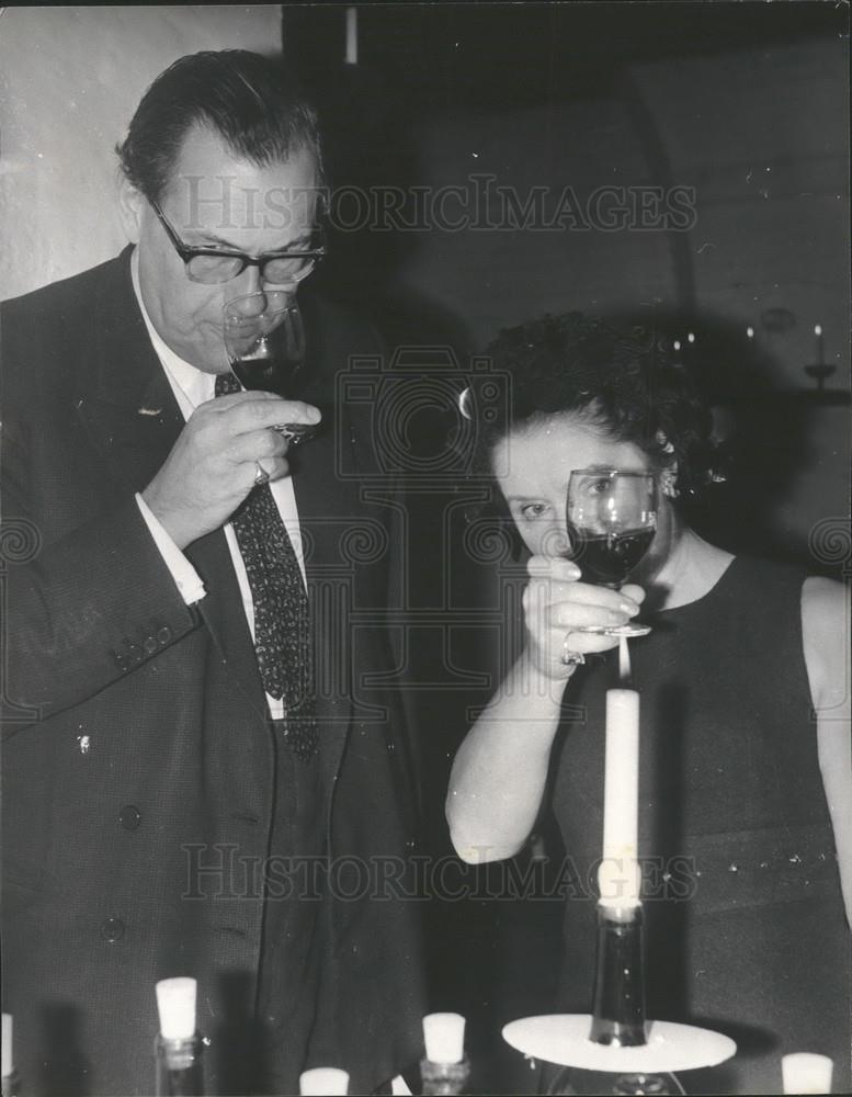 1967 Press Photo Reginald Maudling, Lebeque Wine Week, London Bridge - Historic Images