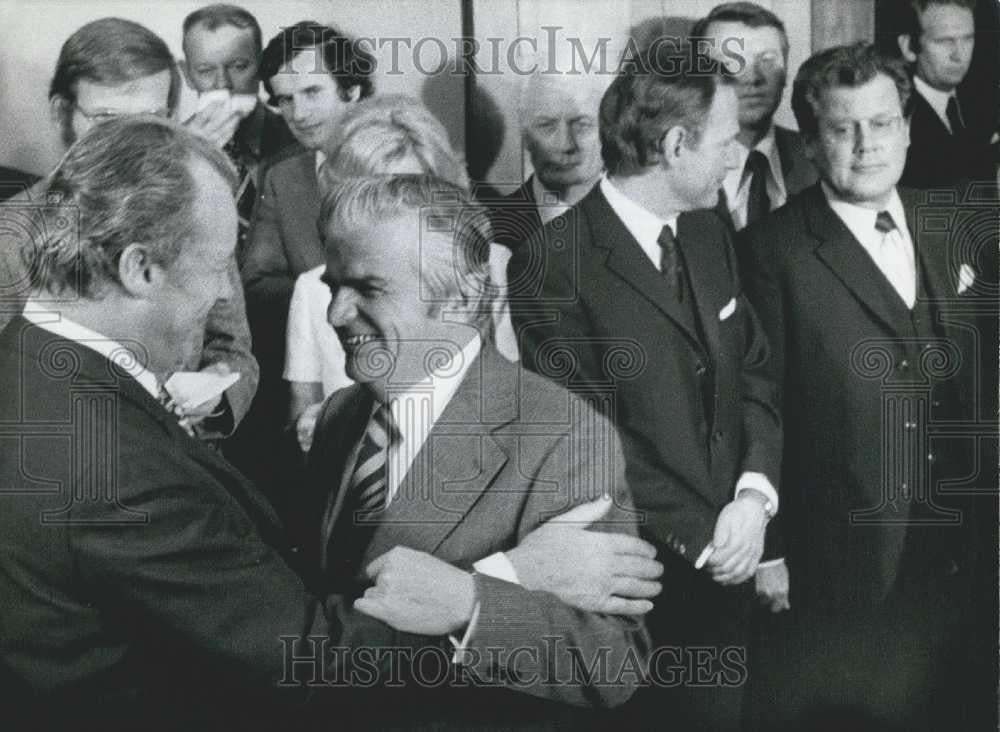 1977 Press Photo Gunter Guillama Attends 60th Birthday of Willy Brandt - Historic Images