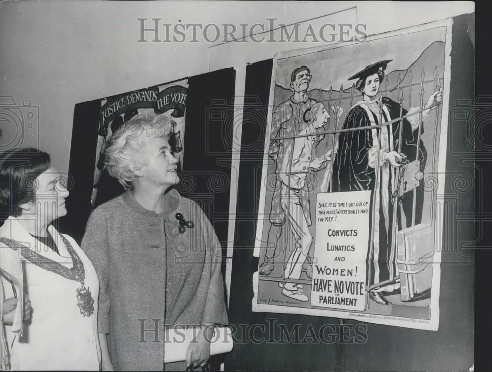 1968 Press Photo Jennie Lee, M.P., Min of state at Dept of Education and Science - Historic Images