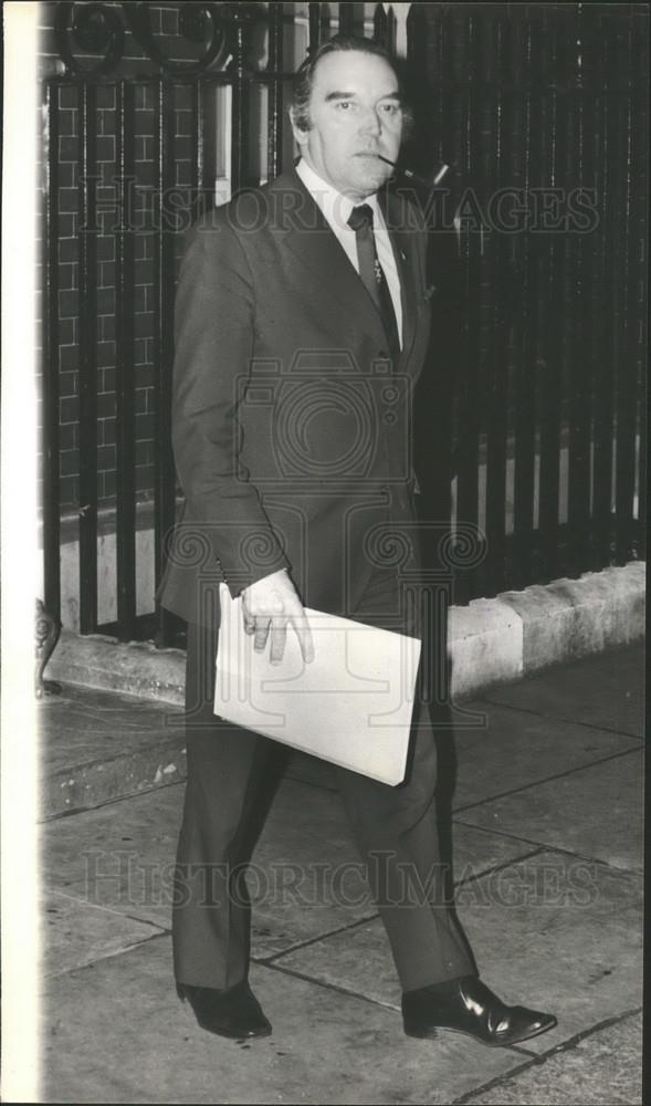 1976 Press Photo Mr. Wilson leaves talks on N, Ireland security - Historic Images