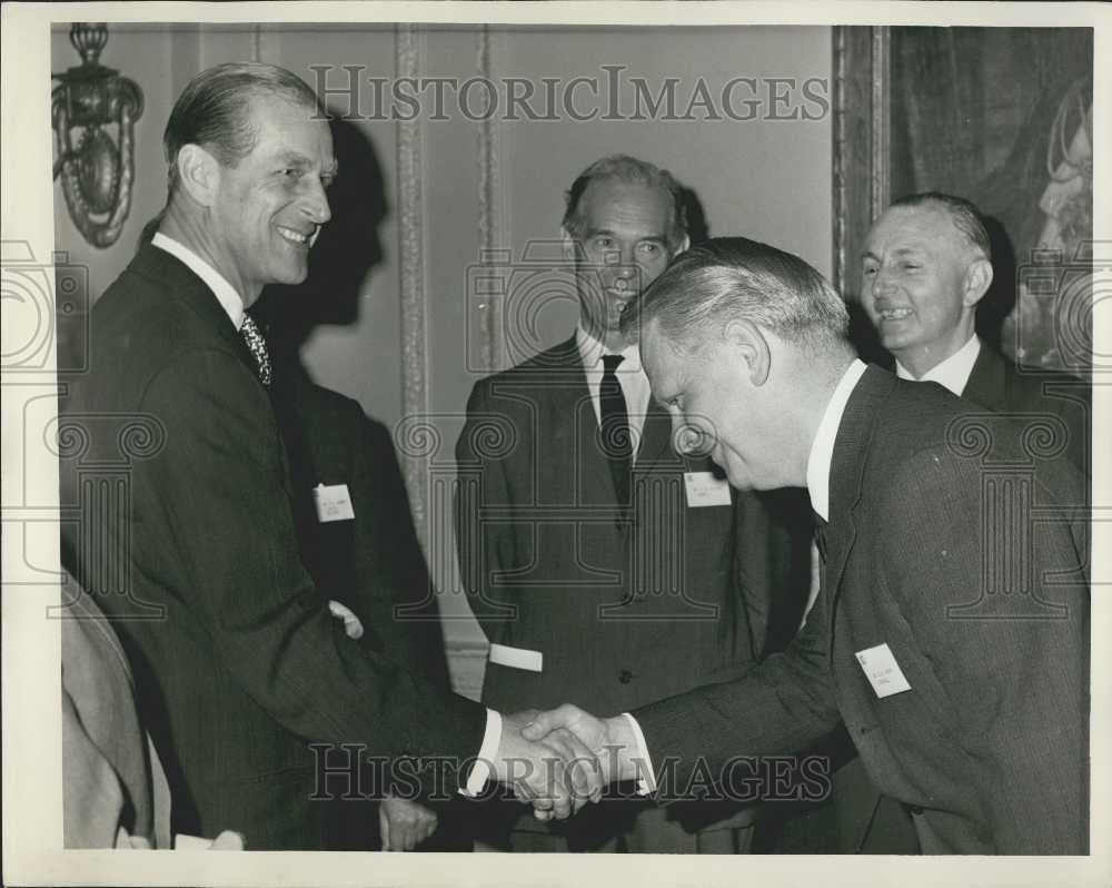 Press Photo Prince Philip, The Duke of Edinburgh, Dr. D.H. Sharp, Engineer - Historic Images