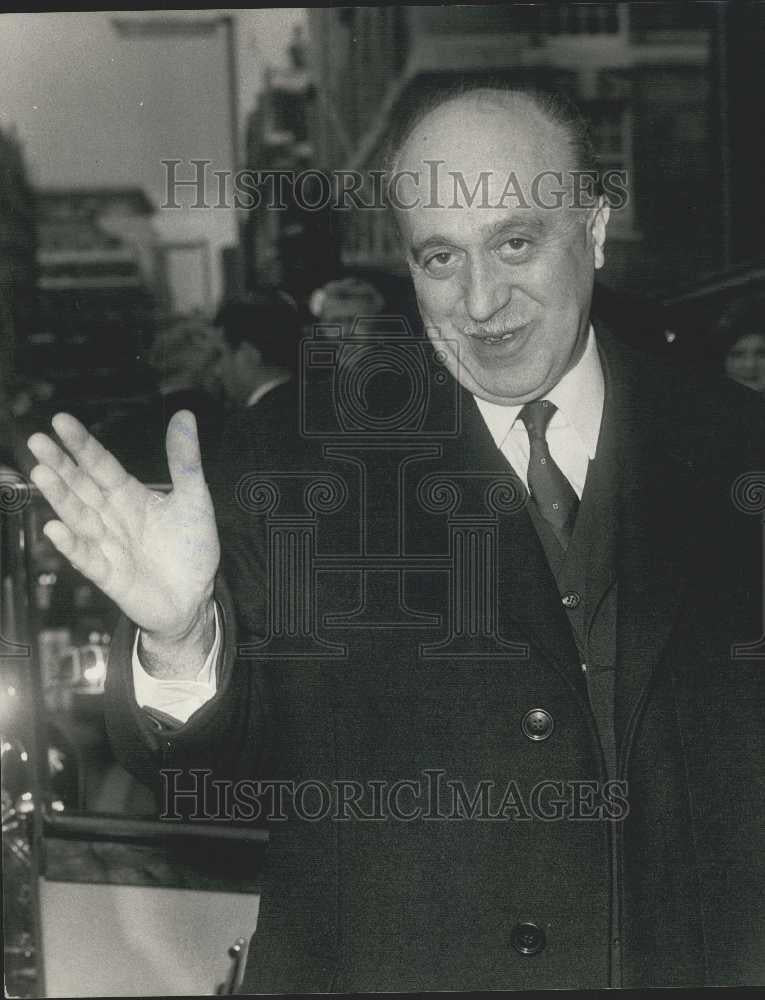 1970 Press Photo Yugoslavia Prime Minister Mitja Ribicic Visiting Tate Gallery - Historic Images