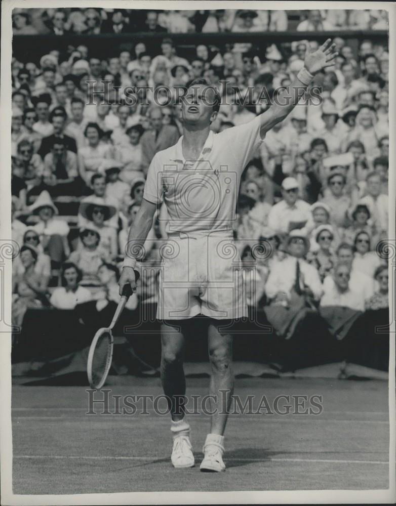 1953 Press Photo Tennis At Wimbledon. Photo shows S. Stockenberg - Historic Images