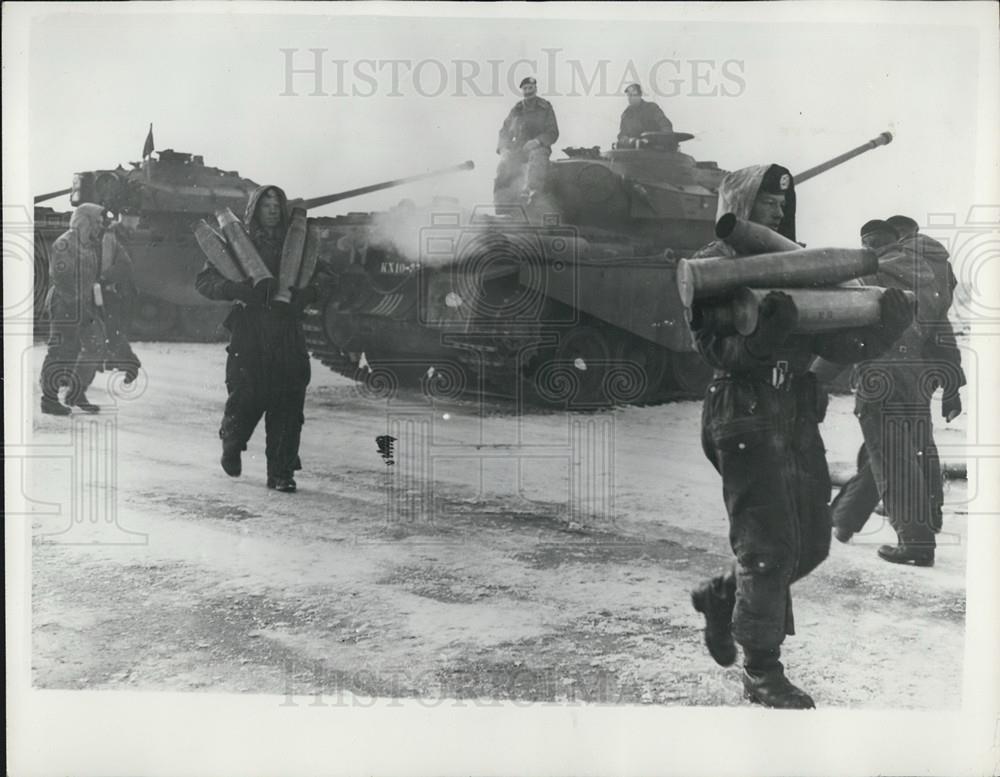 1955 Press Photo Tank Battalion Training, Belsen-Hohne Germany - Historic Images