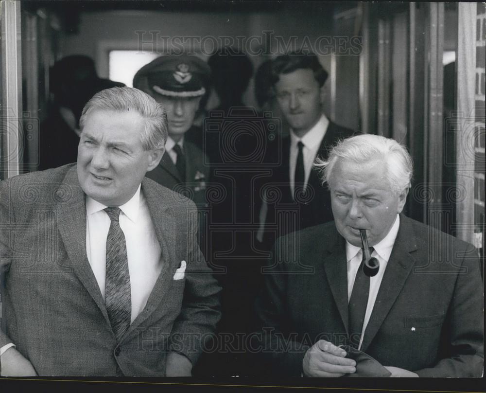 1969 Press Photo Mr. Wilson and Mr. Callaghan - Historic Images