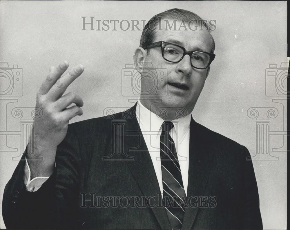 1969 Press Photo Dr Thomas Paine, United States Space Program Director, London - Historic Images