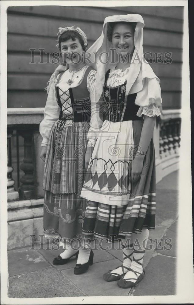 1954 Press Photo International Kitchen at the British food fair - Historic Images