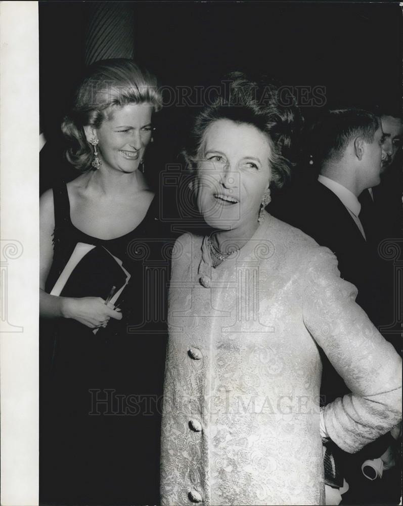 1965 Press Photo Mrs. Rose Kennedy Mother President Daughter Mrs. Smith Old Met - Historic Images