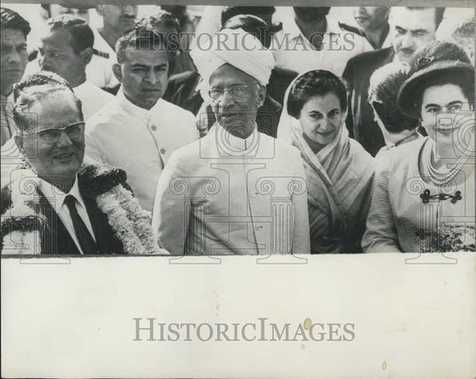 1966 Press Photo President Tito Arrives In New Delhi - Historic Images
