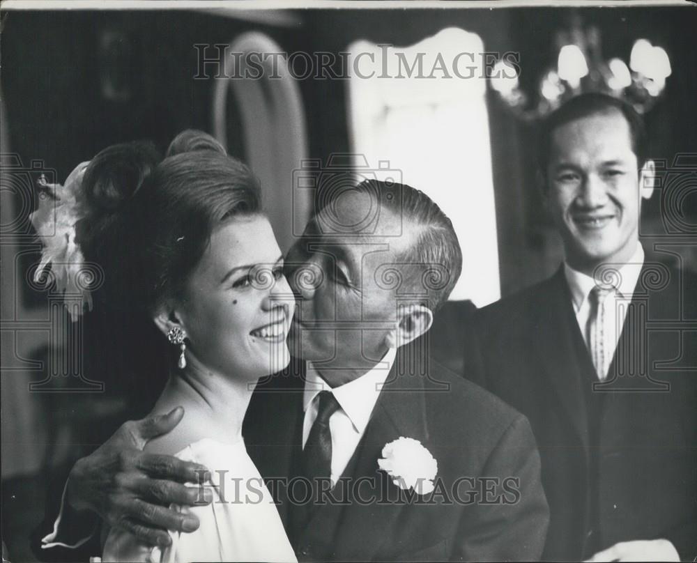 1962 Press Photo German Girl Weds Thai Diplomat&#39;s Son - Historic Images