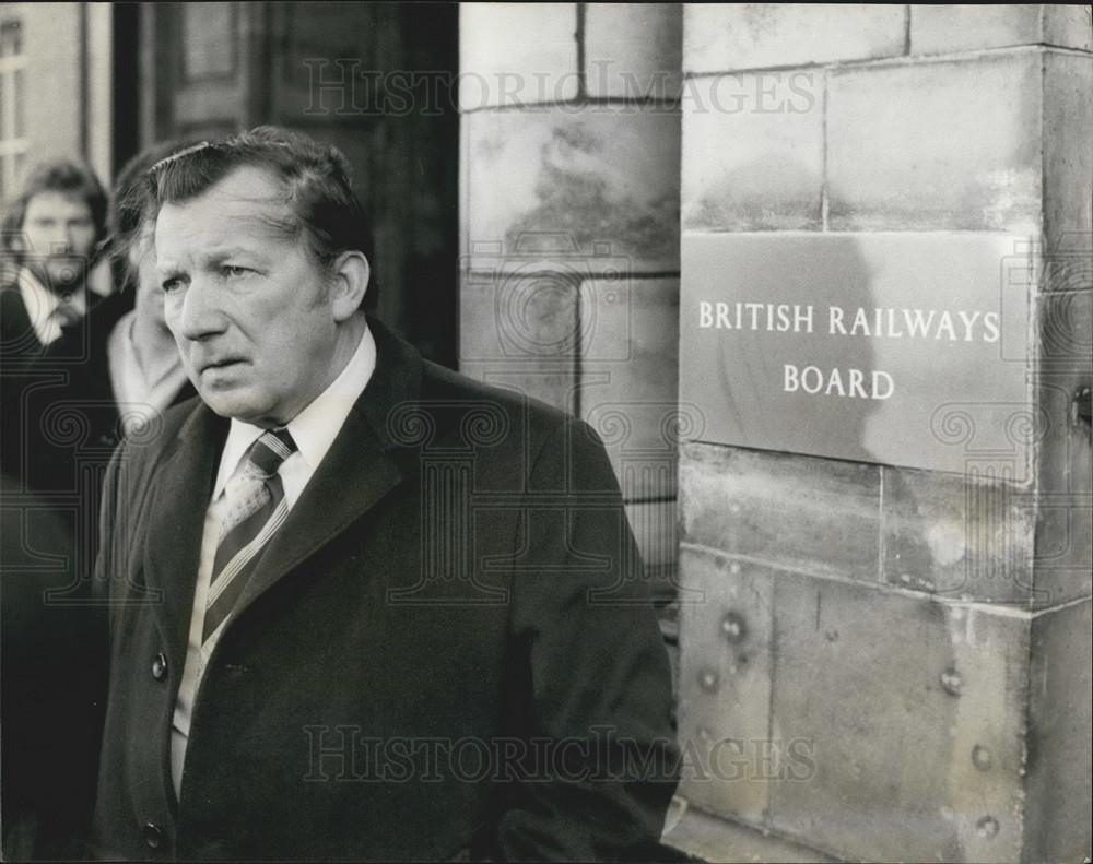 1979 Press Photo Ray Buckton At Brit Rail Hdqrtrs Over Strike Gen Secy Of ASLEF - Historic Images