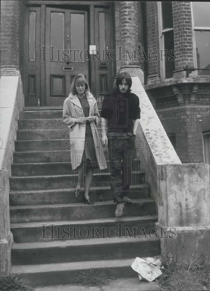 1965 Press Photo Film Actor Michael Chaplin and wife Patricia - Historic Images