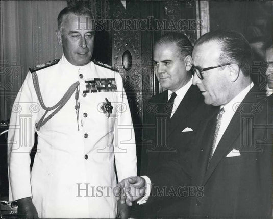 1963 Press Photo Earl Mountbatten In Argentine - Historic Images