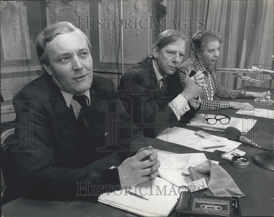 1975 Press Photo Mr. Benn , Industry Sec, Mr. Shore, Trade Sec, and Mrs. Hart - Historic Images