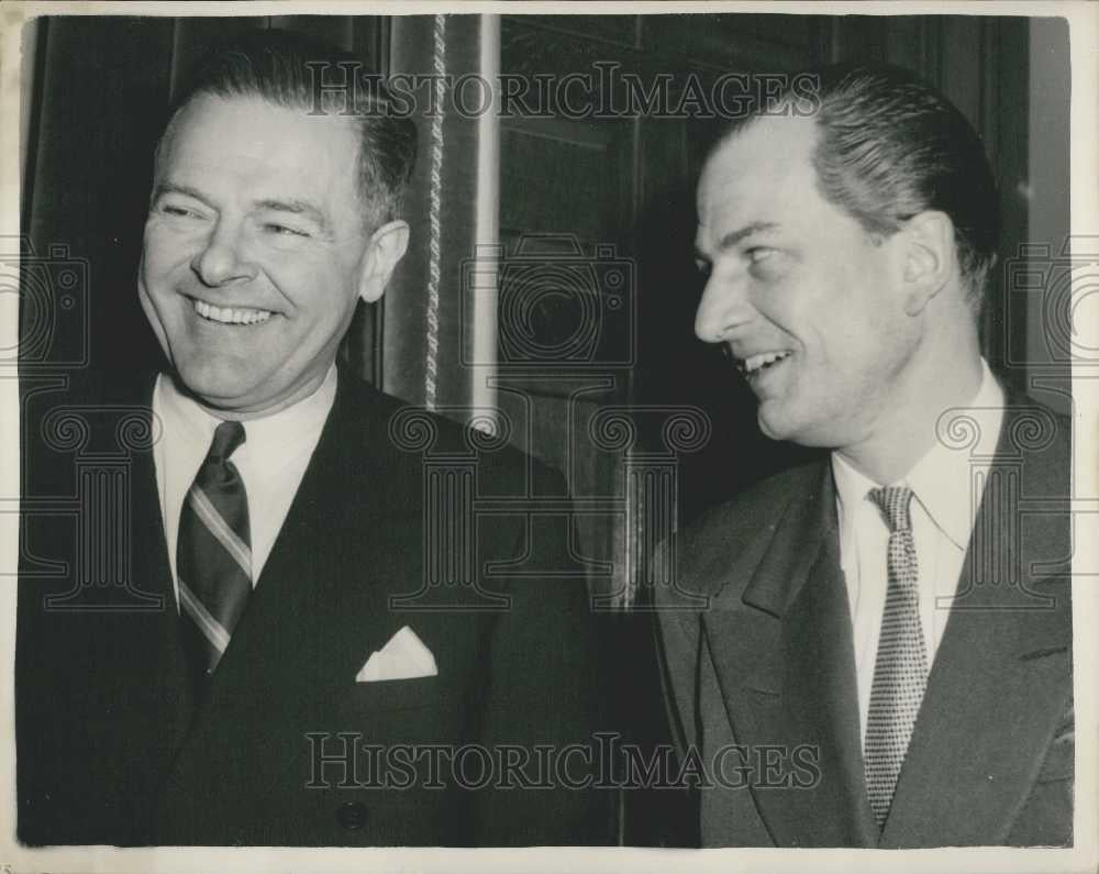 1955 Press Photo Henry Cabot Lodge Visits Foreign Office - Historic Images