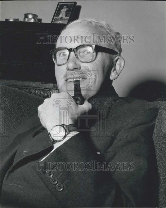 1961 Press Photo Headmaster W. Morris "settled" the schoolboy strike - Historic Images