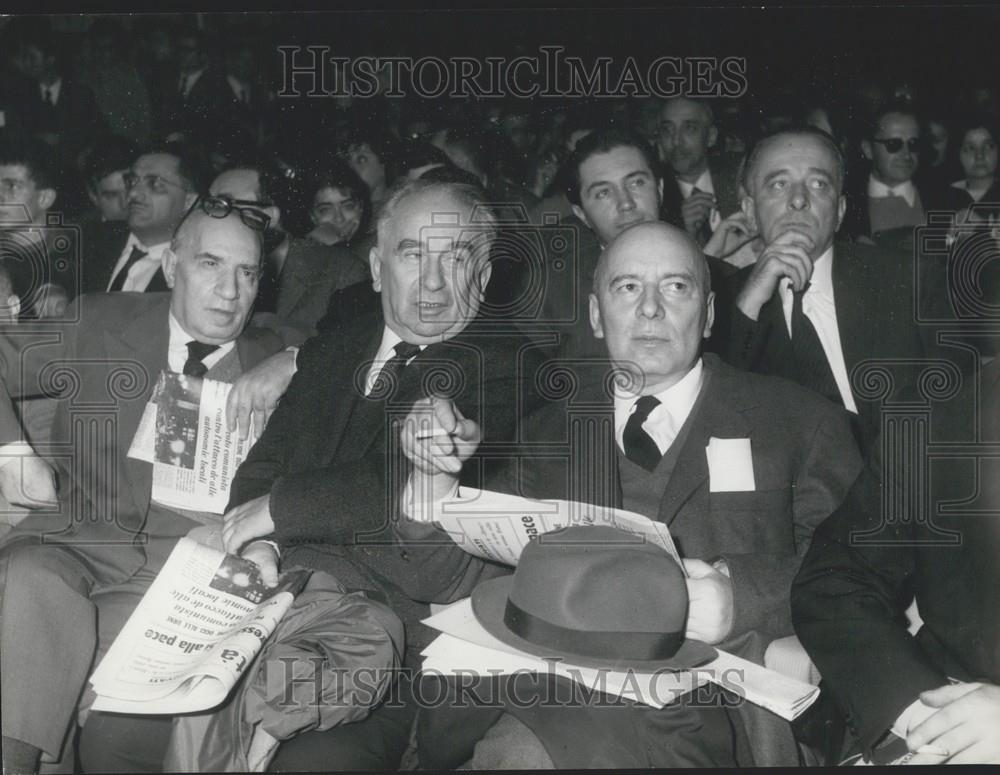 1965 Press Photo Communist Leaders Soccimarro, Longo, Pajetta, Vietnam Vigil - Historic Images