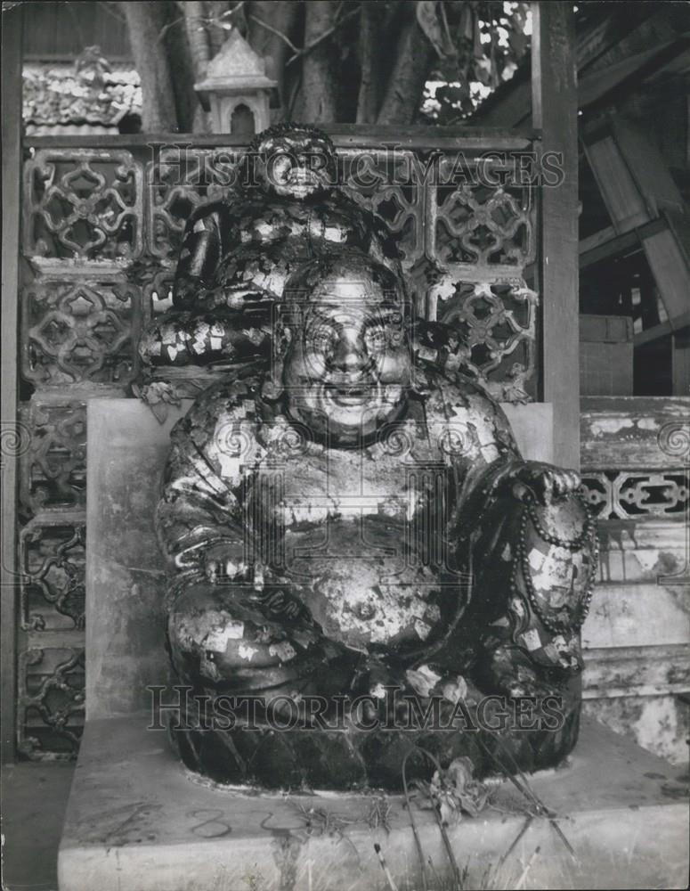 Press Photo Chinese God Of Happiness Statues Laughing Buddha Thailand Temple - Historic Images