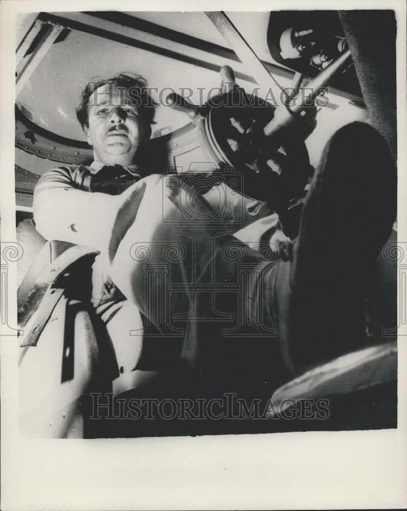 1956 Press Photo Walter Westborg Submarine Lifeboat - Historic Images