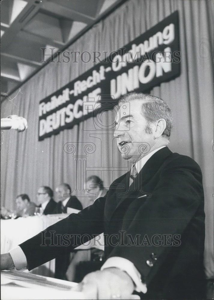 1971 Press Photo chairman of the new party &quot;German Union&quot;.Siegfried Zoglmann - Historic Images