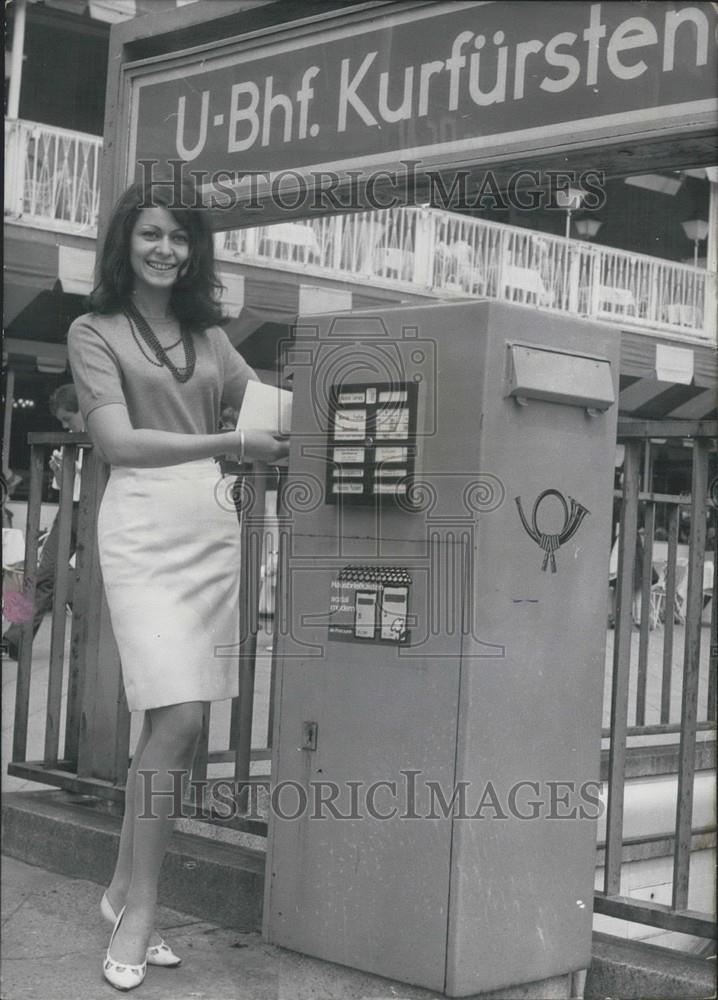 Press Photo Modern Mailbox in West Berlin - Historic Images