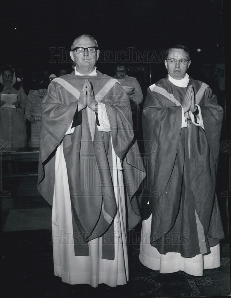Press Photo Father William Jordan During St Pauls Basilica Service - Historic Images
