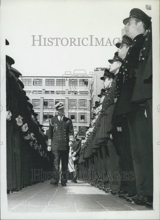 1960 Press Photo Duke of Edinburgh Visits London Fire Brigade - Historic Images