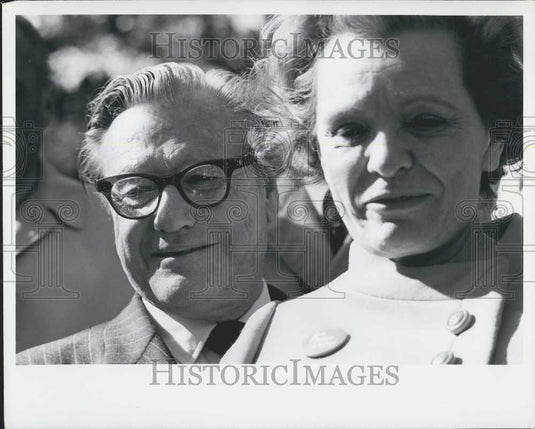 1972 Press Photo Gov Nelson Rockerfeller & Jane Pickens Langley - Historic Images