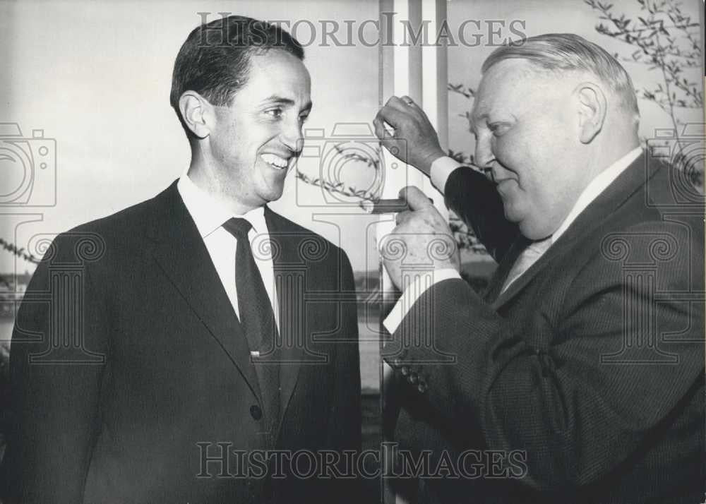 1963 Press Photo Spanish Minister Georgia Lopez De Castro Visits Bonn - Historic Images