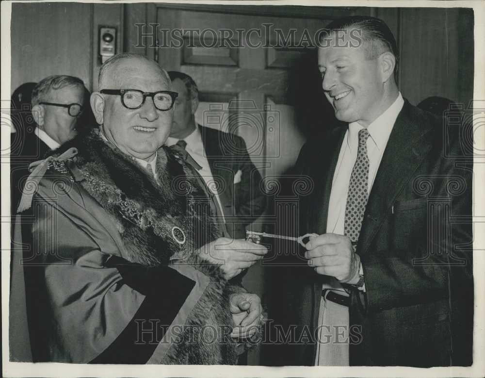 1957 Press Photo U.S. Guests on Goodwill Visit - Historic Images